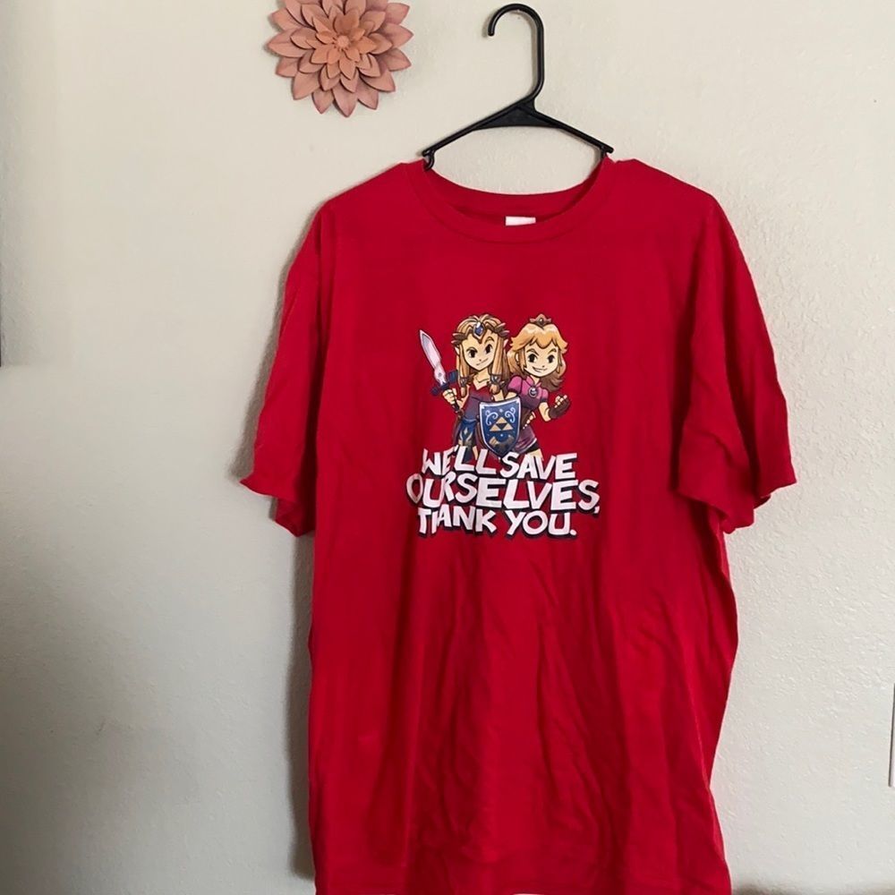 Novelty Princess Zelda & Princess Peach Tshirt XL